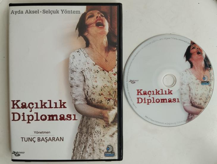 Kaçıklık Diploması  / Tunç Başaran Filmi - 2. El DVD Film