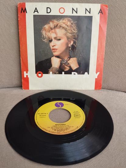 Madonna – Holiday / I Know It - 1983 Fransa Basım 45 Lik Plak