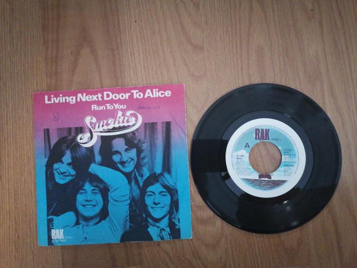 SMOKIE - LIVING NEXT DOOR TO ALICE - 1976 HOLLANDA BASIM 45 LİK PLAK