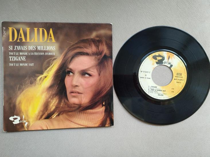 Dalida – Si J’avais Des Millions-4 PARÇALIK EP PLAK-1968 FRANSA BASIM 45 LİK PLAK