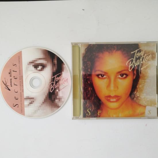 Toni Braxton –  Secrets  - 1996 Avrupa  Basım -  2. El  CD Albüm