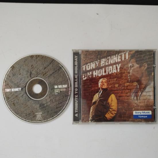 Tony Bennett On Holiday (A Tribute To Billie Holiday) - 1997 Avrupa  Basım -  2. El  CD Albüm