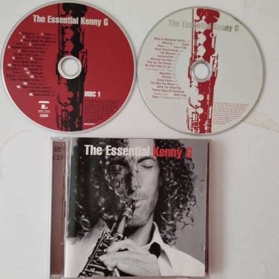 Kenny G  – The Essential Kenny G   –   2006 Avrupa Basım  -  2. El 2X CD  Albüm