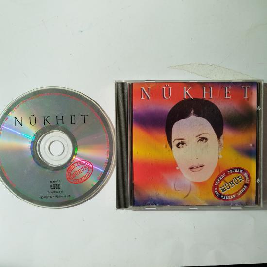 Nükhet Duru / Nükhet  - 1997  Türkiye Basım - 2. El CD Albüm