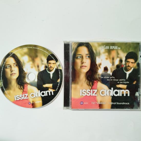 Issız Adam (Film Müzikleri Orijinal Soundtrack)  –   2008 Türkiye Basım  -  2. El  CD Albüm