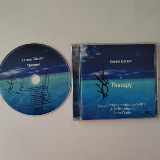 Kerem Görsev  /  Therapy   - 2010 Türkiye Basım - 2. El CD Albüm / İsme ithafen imzalıdır