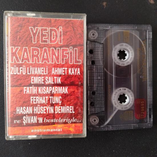 Yedi Karanfil –  Enstrumental  –    1990 Türkiye Basım  Kaset