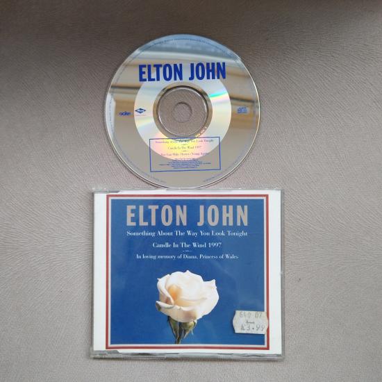 Elton John – Something About The Way You Look Tonight / Candle In The Wind 1997 - 1997 Avrupa  Basım - 2. El  CD Single