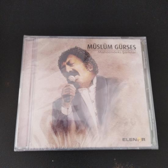 Müslüm Gürses ‎– Mahzendeki Şarkılar  -  2017 Türkiye   Basım - 2. El CD Albüm /Açılmamış Ambalajlıdır