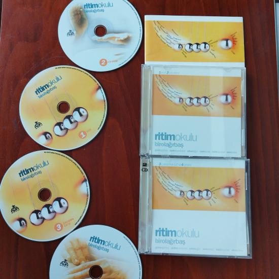 Ritim Okulu / 1vcd 2cd rom 3 çalışma cd’si 4çeşni 5metot   - 2004  Türkiye  Basım - 2. El 4XCD Albü