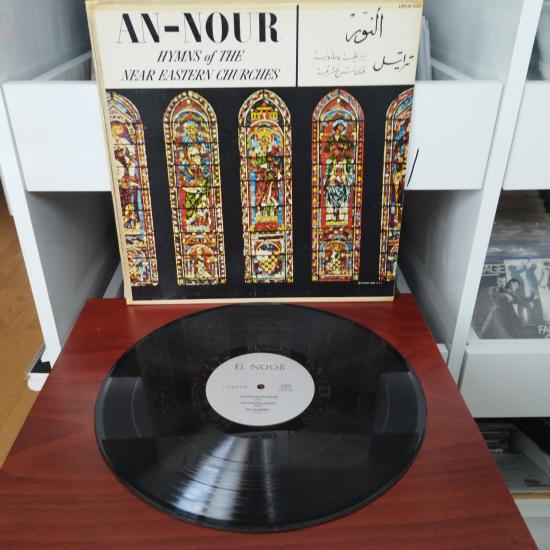 Wadih El Safi, Fairuz – El Nour (An-Nour)/ Hymns Of The Near Eastern Churches  -  Amerika Dönem Basım Albüm - 33 lük LP Plak