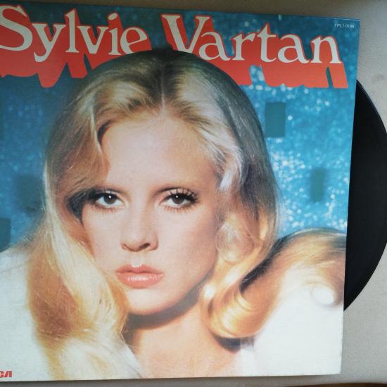 Sylvie Vartan  -  1976 Fransa Basım Albüm - 33 lük LP Plak 2. el