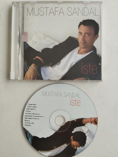 Mustafa Sandal – İste -  2012 Türkiye Basım 2. El  CD Albüm