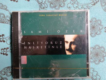 SAMİ ÖZER - İNLİYORUZ HASRETİNLE - 2006 Türkiye  Basım MÜZİK CD ’si- (AÇILMAMIŞ JELATİNİNDE)