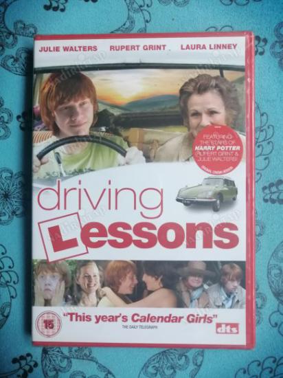 DRIVING LESSONS - JULIE WATERS / RUPERT GRINT  94 DAKİKA+EXTRAS -DVD FİLM- AVRUPA BASIM TÜRKÇE DİL SEÇENEĞİ YOKTUR (+15) * AÇILMAMIŞ AMBALAJINDA*