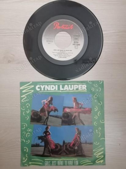 CYNDI LAUPER - GIRLS JUST WANT TO HAVE FUN- 1983 ALMANYA BASIM 45 LİK PLAK