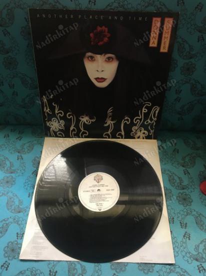 DONNA SUMMER - ANOTHER PLACE AND TIME - 1989 ALMANYA BASIM - 33 LÜK LP PLAK