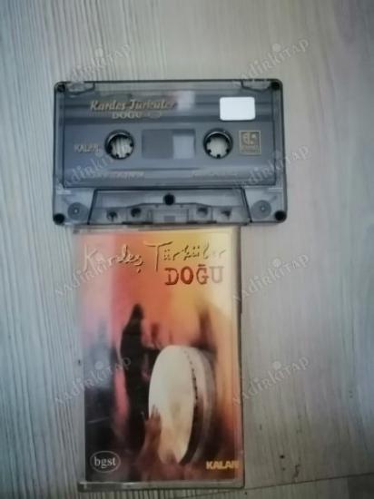 KARDEŞ TÜRKÜLER   / DOĞU /  KASET - TÜRKİYE 1999  BASIM