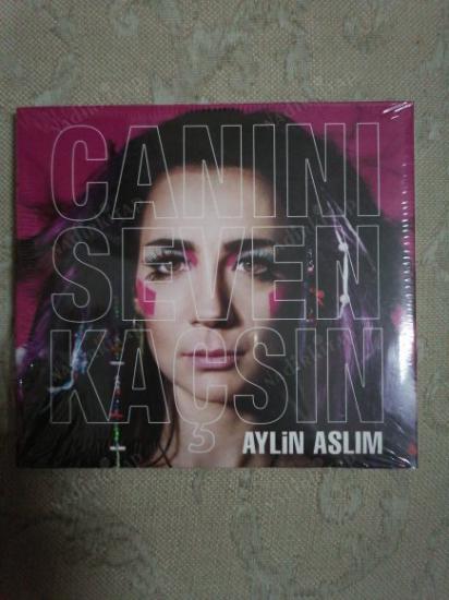 AYLİN ASLIM - CANINI SEVEN KAÇSIN -   2009 TÜRKİYE  BASIM CD ALBÜM - AÇILMAMIŞ AMBALAJINDA