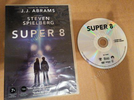 SUPER 8 - BİR J.J. ABRAMS   FİLMİ -  107  DAKİKA   -TÜRKİYE BASIM DVD FİLM