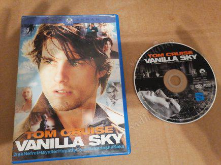 VANILLA SKY  - BİR CAMERON CROWE FİLMİ - 130 DAKİKA  -  DVD FİLM  - TÜRKİYE BASIM