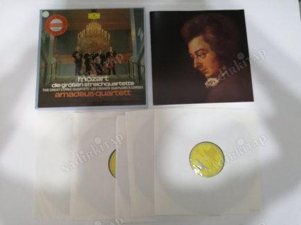 MOZART / AMADEUS QUARTETT – Die Großen Streichquartette - Die Großen Streichquartette 1972 ALMANYA  5 LP LİK  BOX SET PLAK - 20 SAYFALIK KİTAPÇIKLI