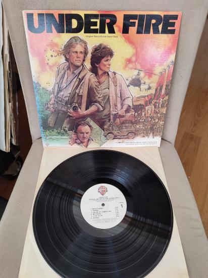 UNDER FIRE -  Soundtrack - Jerry Goldsmith  - 1983 USA Basım LP Plak