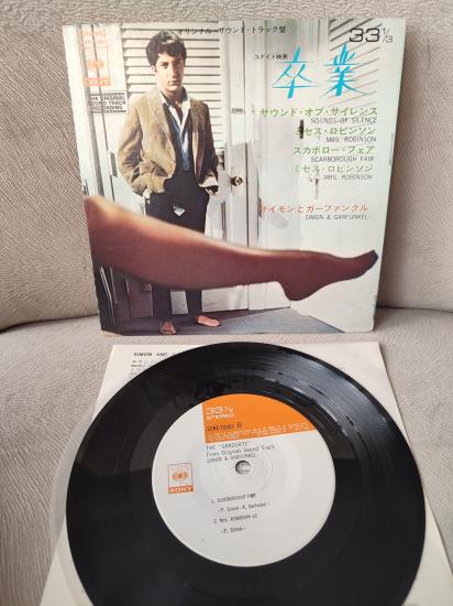 SIMON&GARFUNKEL Sounds of Silence/Mrs. Robinson 1968 Japonya Basım 33lük Mini LP Plak/4 Şarkı 2.el