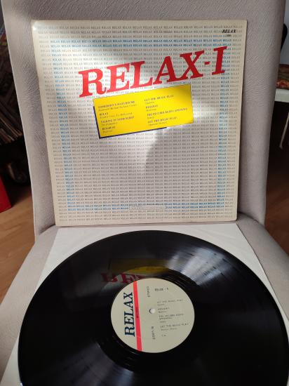 RELAX I - 1983 Türkiye Basım LP Plak 80’lerin Hit Parçaları  (Let The Music Play bu Albümde) 2.el