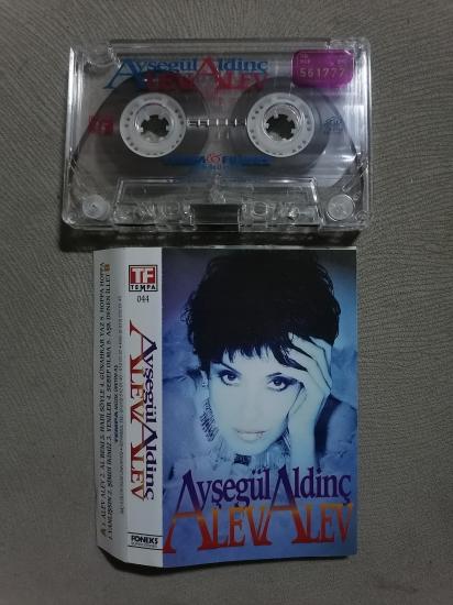 Ayşegül Aldinç - Alev Alev 1993 Türkiye Basım Kaset Albüm