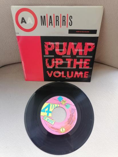 M.A.R.S - Pump Up The Volume - 1987 USA Basım 45 LİK PLAK