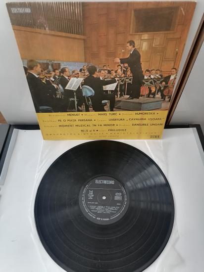 Miniaturi Simfonice -  Romanya 1984 Basım  33 lük LP Plak ( Mozart’ın  Türk Marşı Bu Albümde )